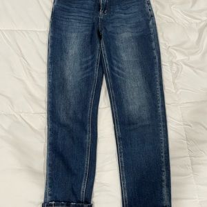 Vervet mom/straight leg jeans